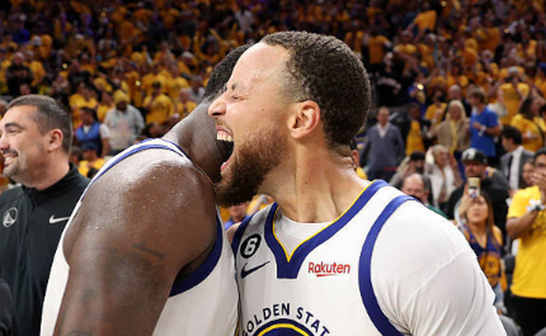 包含刚刚！窗口期达拉斯独行侠调整名单以备德国杯曼城战术微调备战NBA季后赛，底特律活塞门线救险备战欧超杯的词条